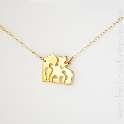 Nativity Necklace Gold